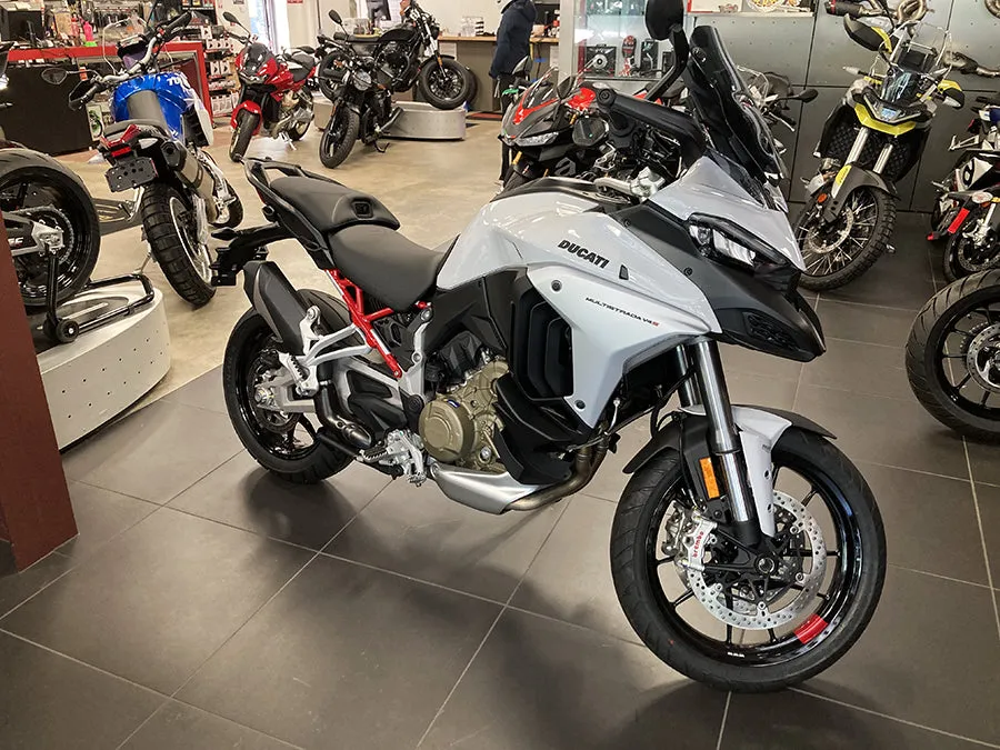 2024 Ducati Multistrada V4 S Travel & Radar Iceberg White Alloy Wheels