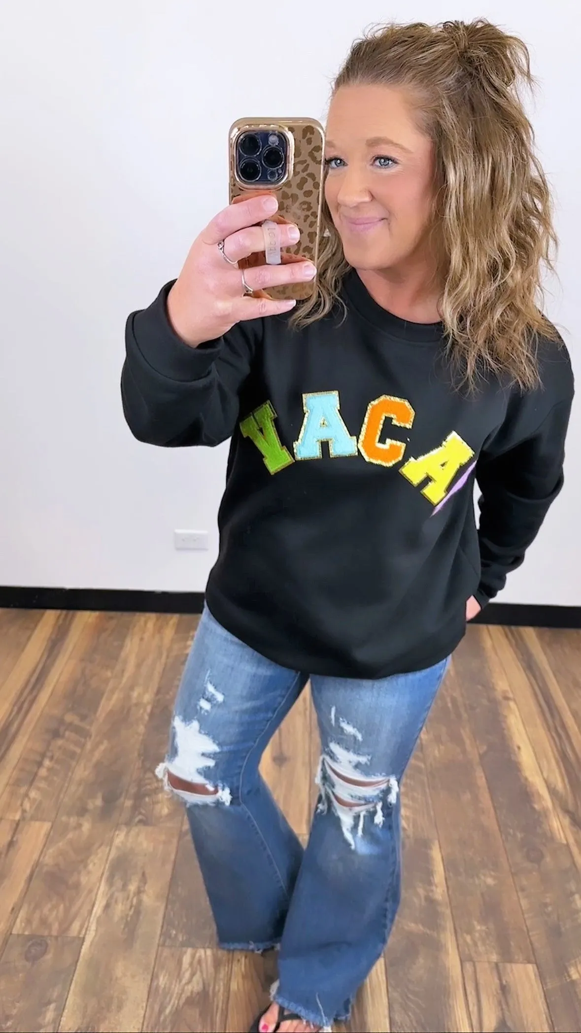 Black Vacay Patched Crewneck Sweatshirt (SM-2X)