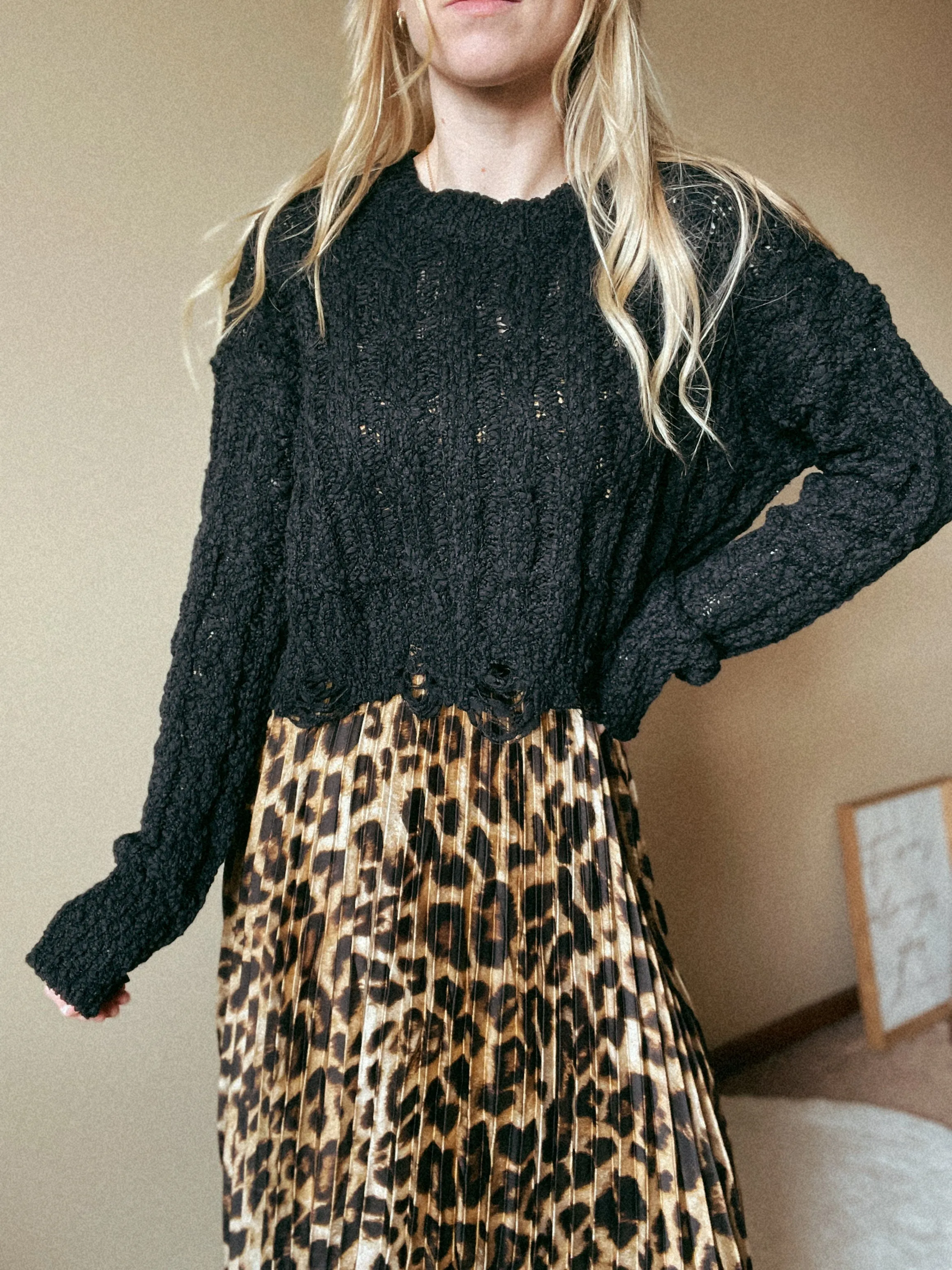 Crochet Raw Edge Long Sleeve Crop Sweater