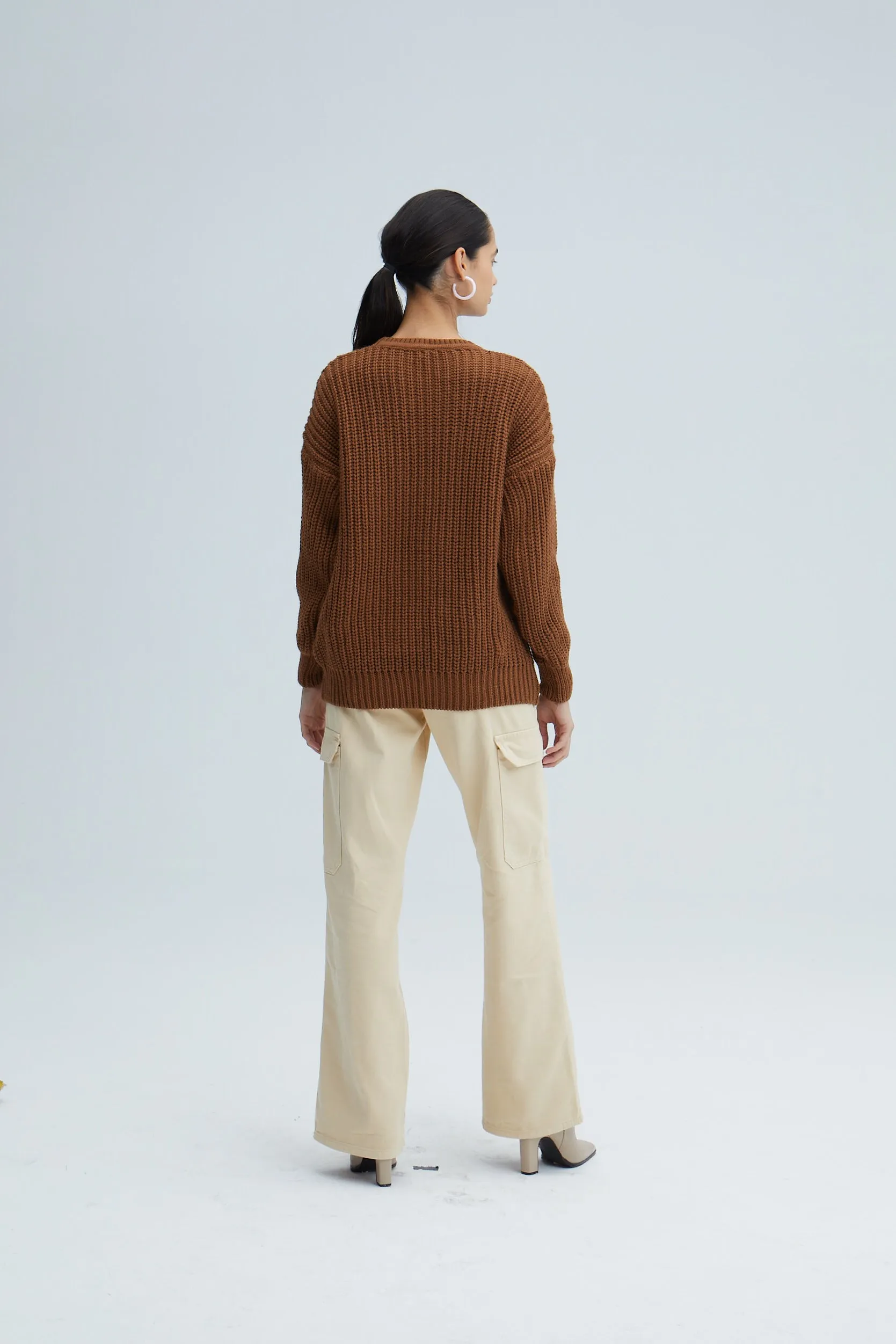 KNIT SWEATER WITH LOW SHOULDER