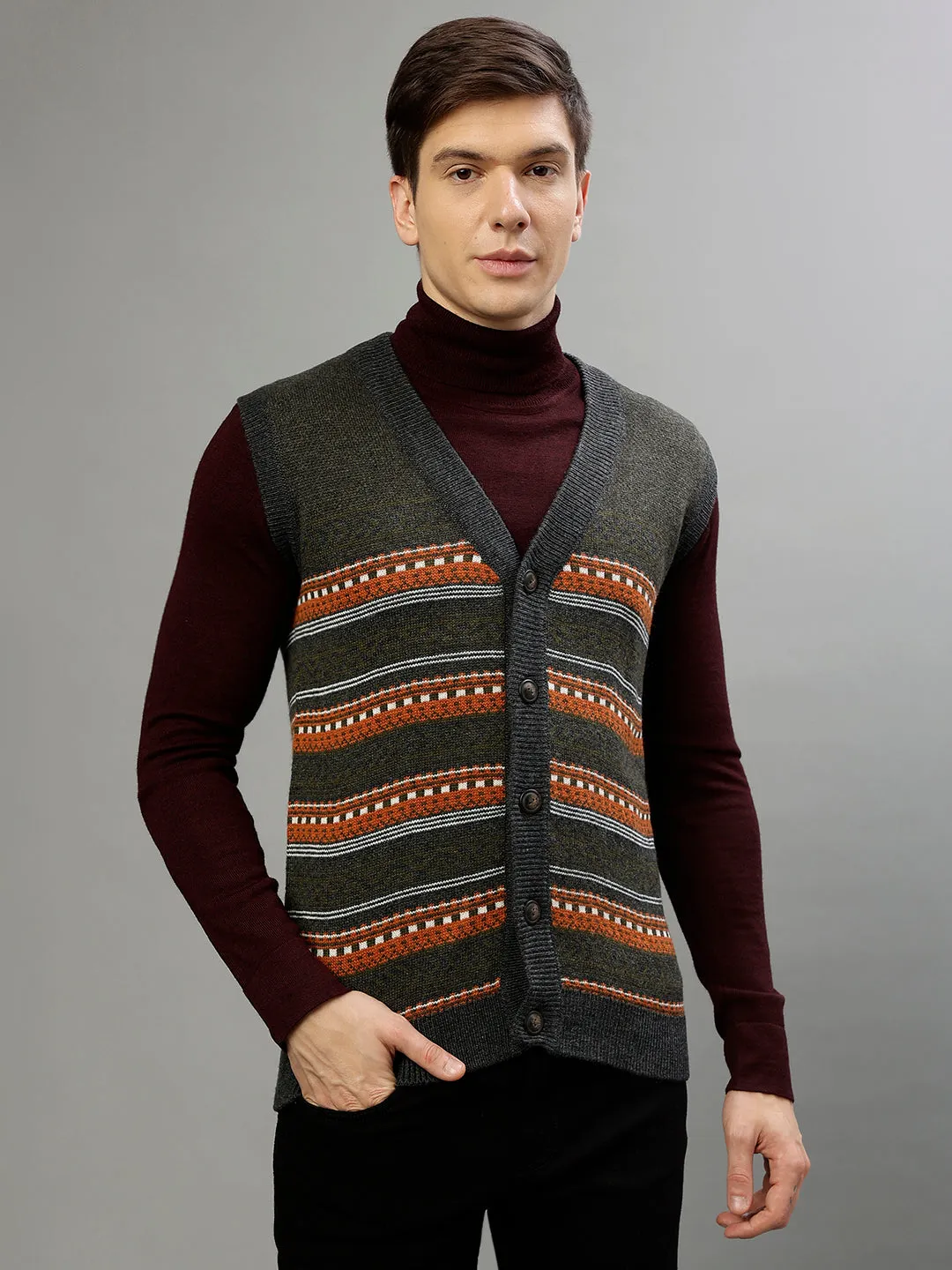 Lindbergh Men Printed V Neck Sleeveless Sweater