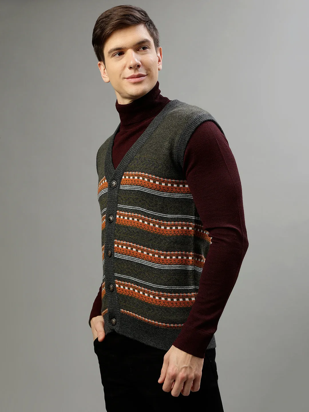 Lindbergh Men Printed V Neck Sleeveless Sweater