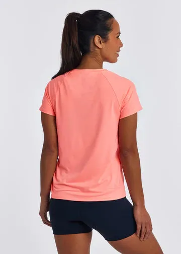 Oiselle | Essential Bird V-Neck Short Sleeve | Women's | Fast Pink