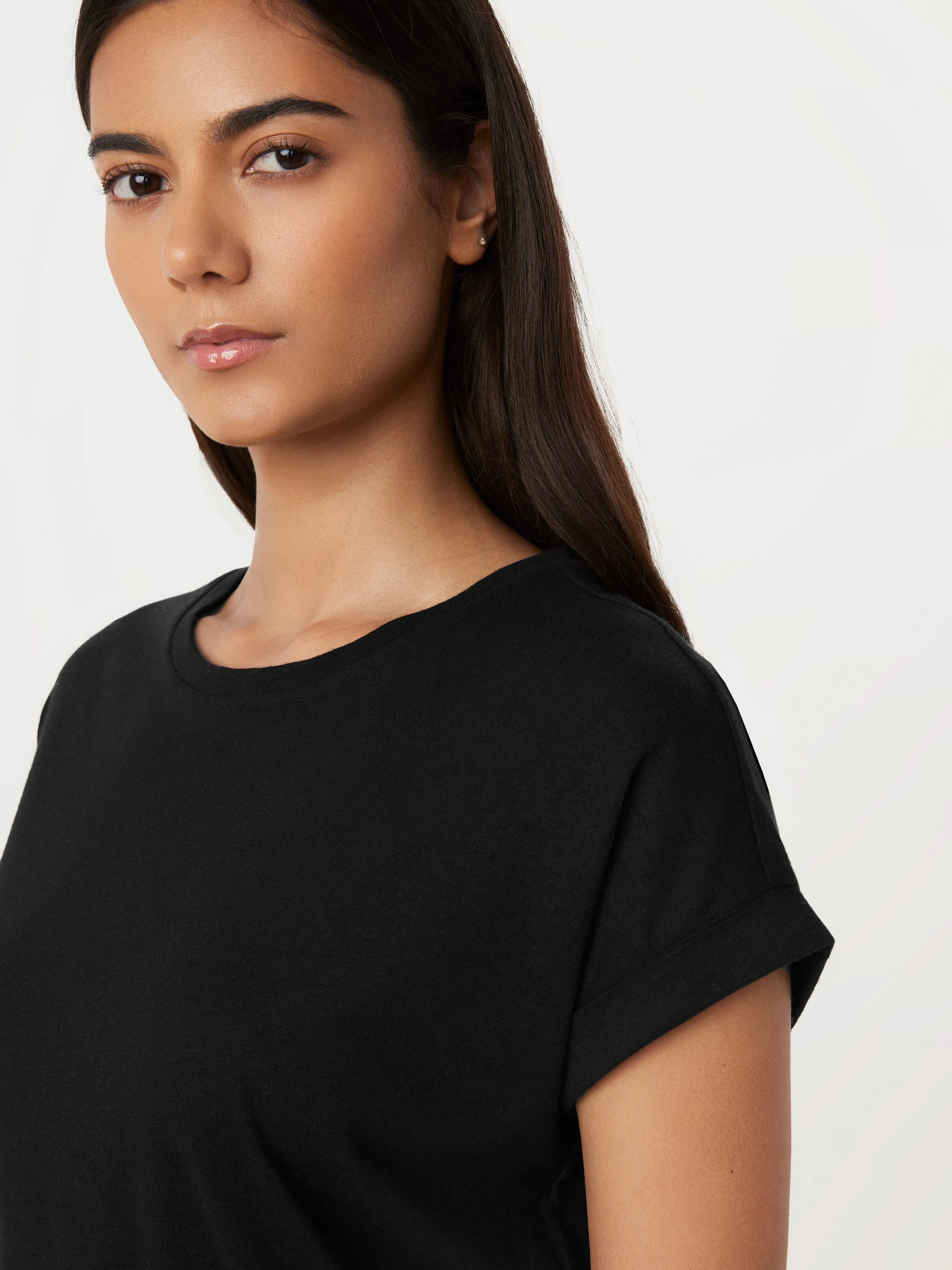 The Hemp Relaxed T-Shirt in Black