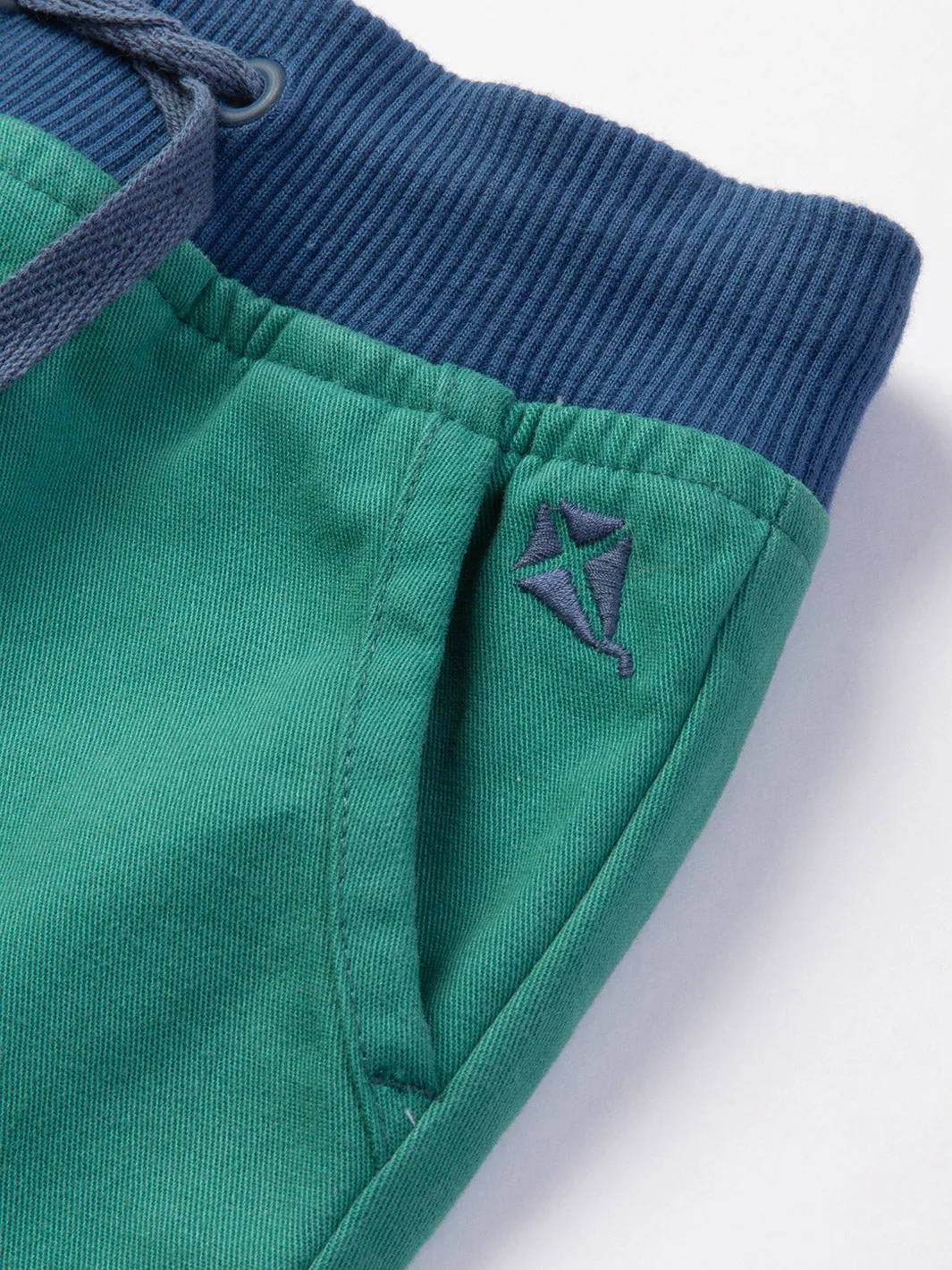 Yacht shorts green